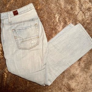 American Eagle Boyfriend Jean